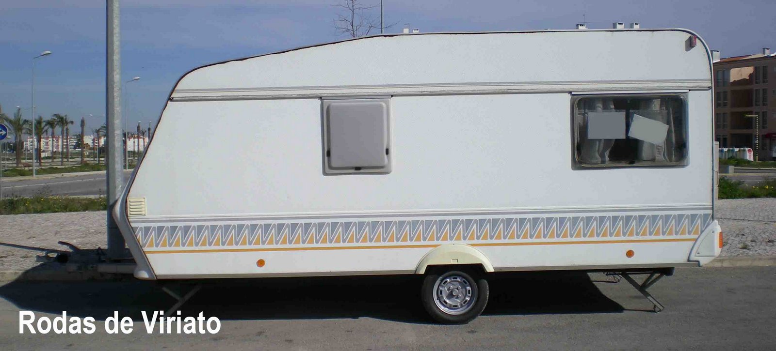 [pluma+450+lateral.jpg]