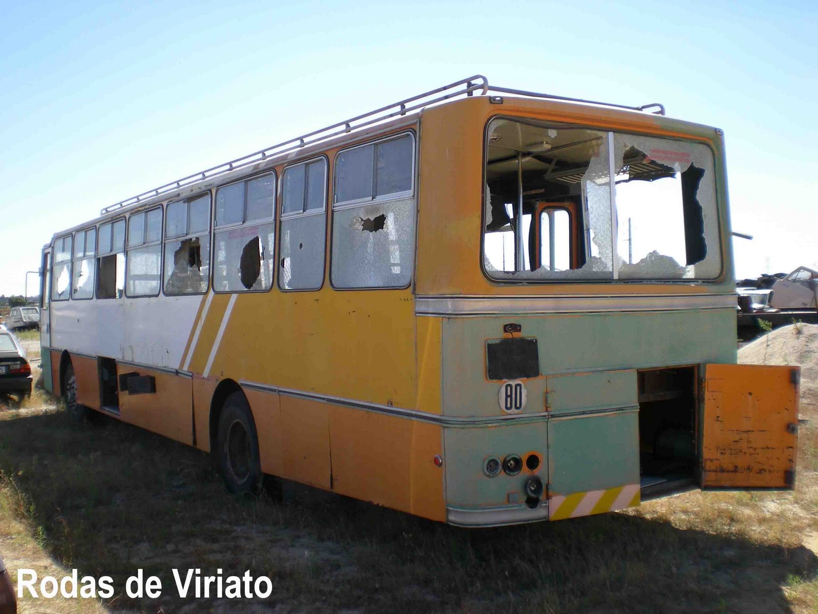 [utic+aec+pintado+traseira.jpg]