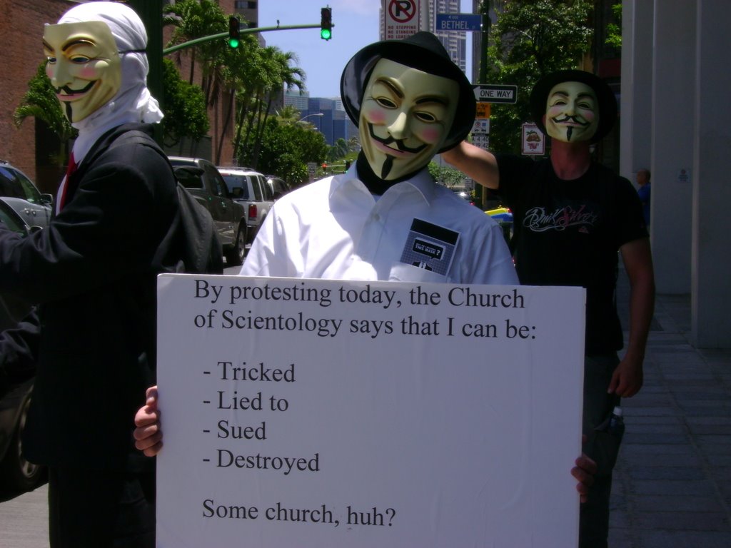 [Honululu+Hawaii+-+Anonymous+Protest+against+Scientology++May+10th+2008+(55).jpg]