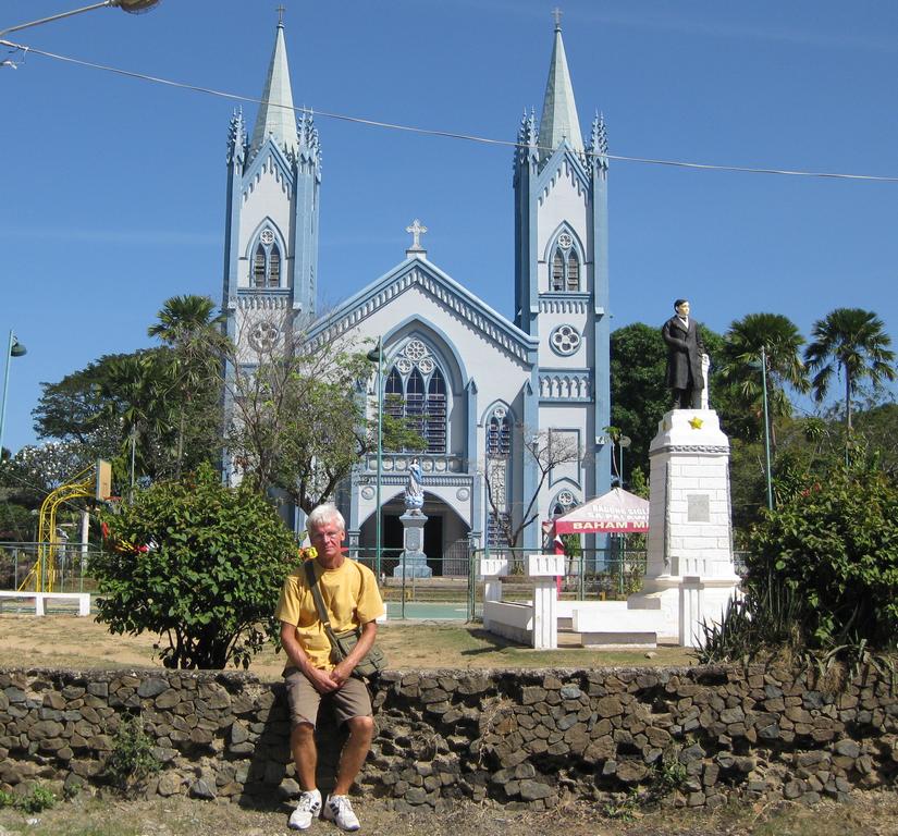 [Philippines+Puerta+Princesa+Church.JPG]