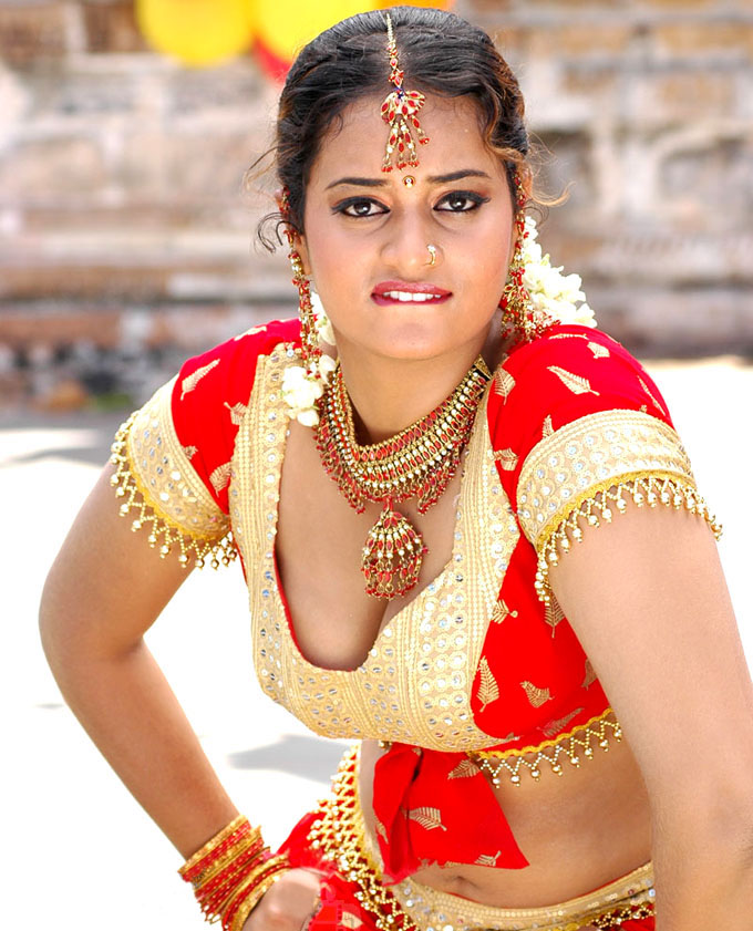 Lambada Angels Tamil Actress Suja Sexy Photo Gallery