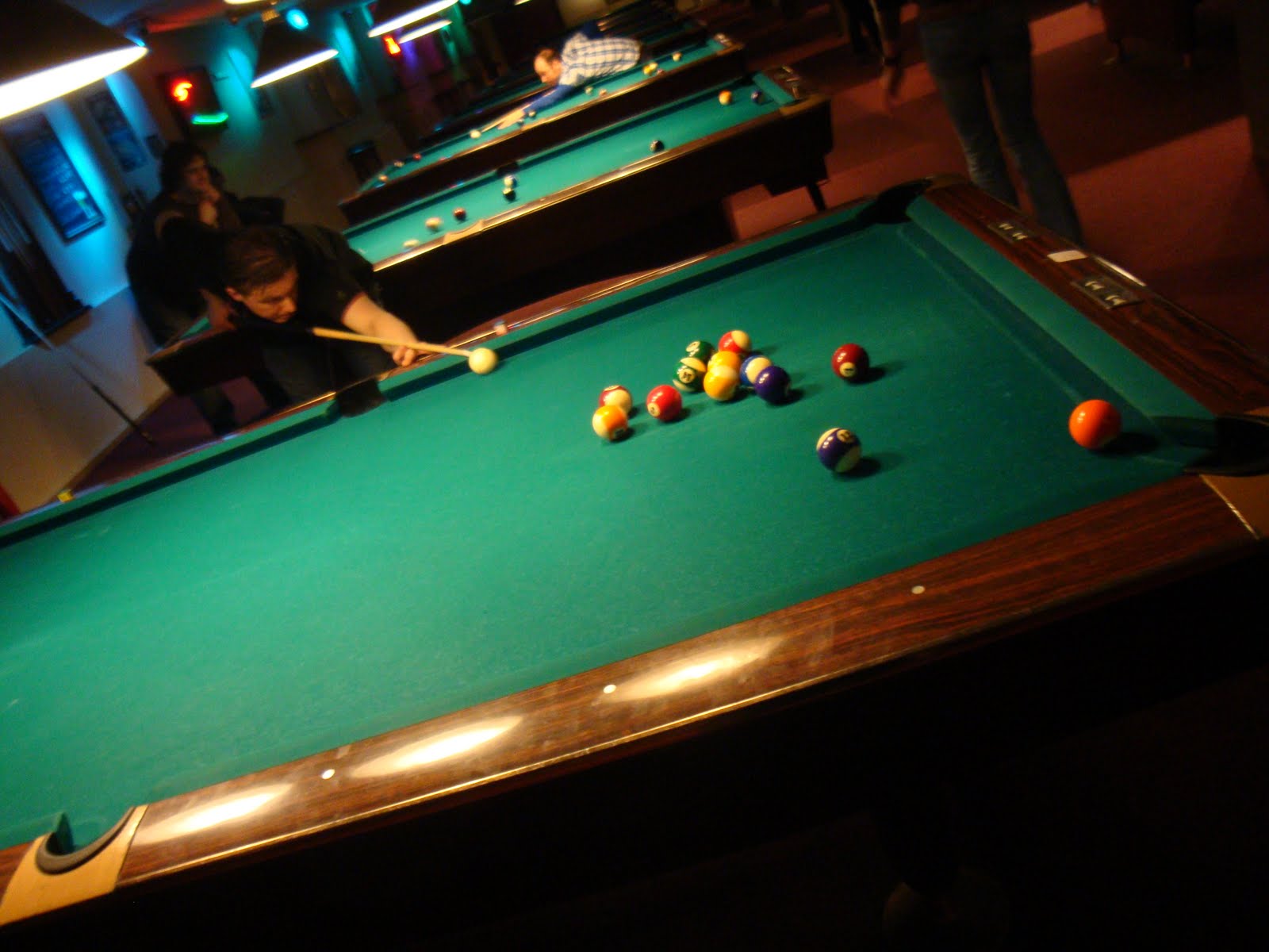 Billiard Traveler Delft, NL Tips and tricks Unusual (at least to me