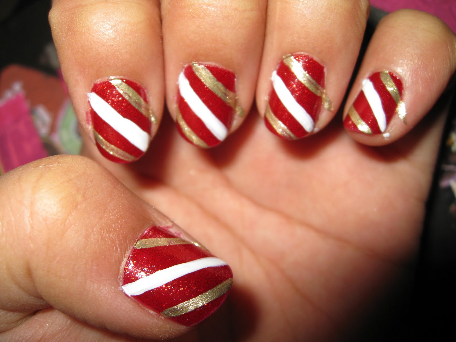 5. Simple DIY Holiday Nail Designs for Beginners - wide 7