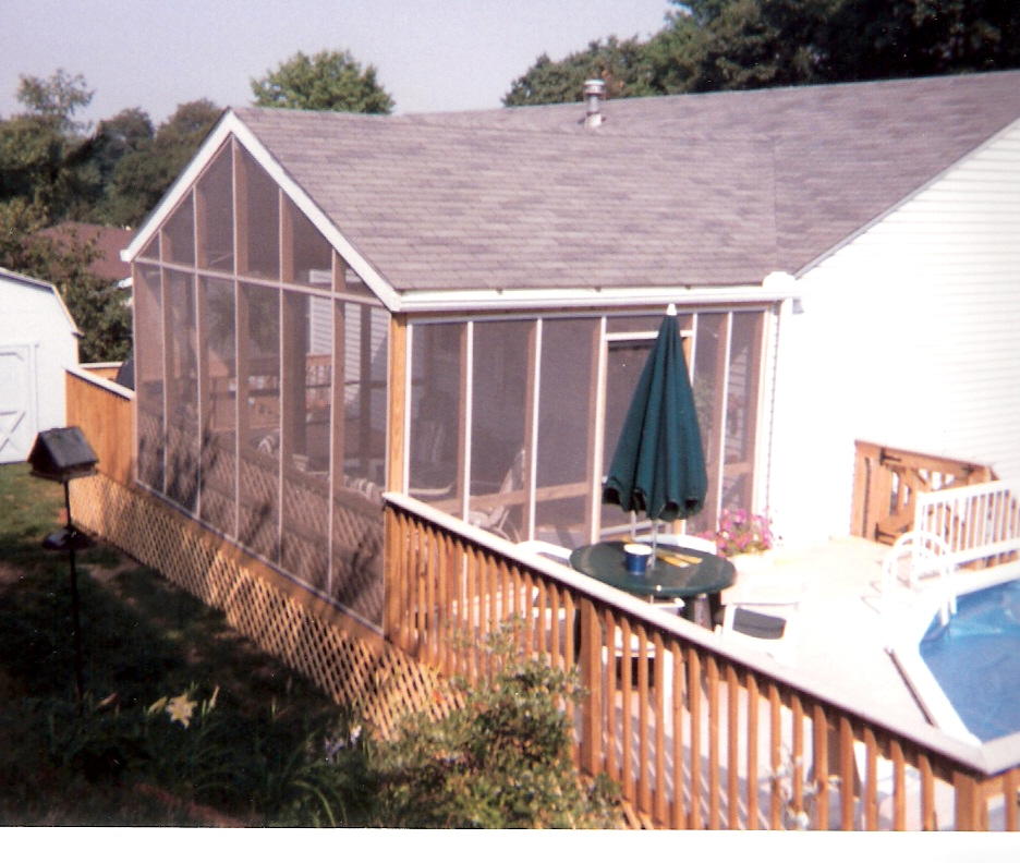 Pinellas RAD porch, screened and around pool