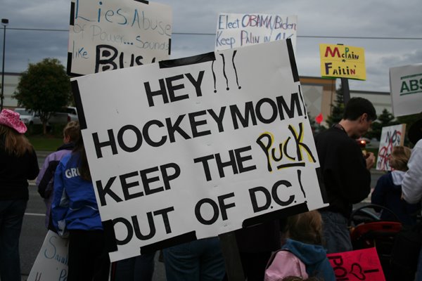 Alaksa Women Speak About Governor Palin