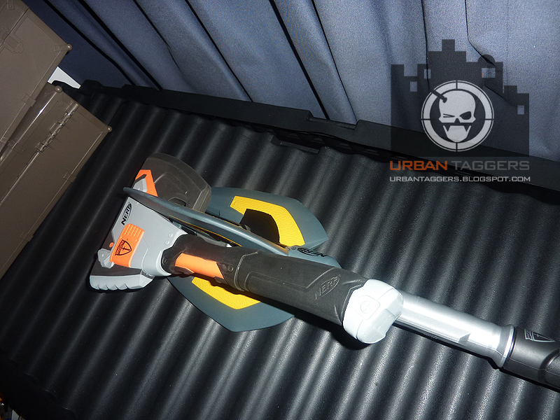 Urban Taggers.: Review: Nerf N-Force Klaw Hatchet