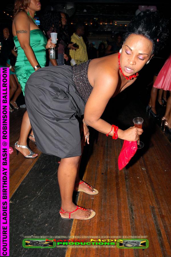 [daintyatcoutoure.jpg]