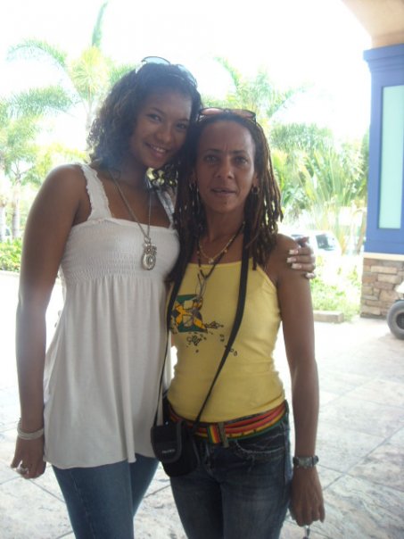 [sharonnshantall.jpg]