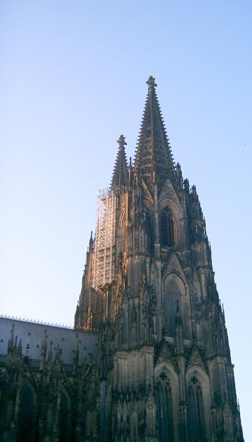 GERMANY - Facade of Cologne Cathedral. / @JDumas