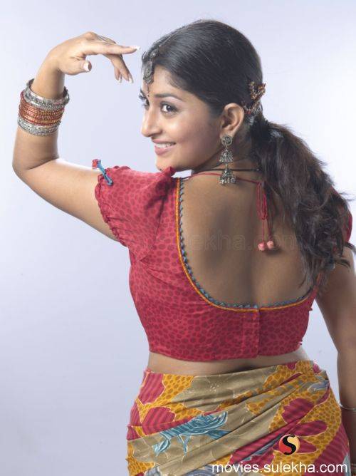 Meera jasmin  showing backside pic with out bra hot image gallery pic