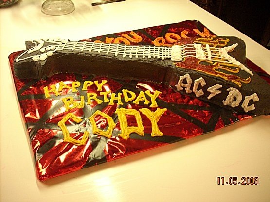 cakesssss by susieeeeeeeeeee: Rockin' AC/DC Cake