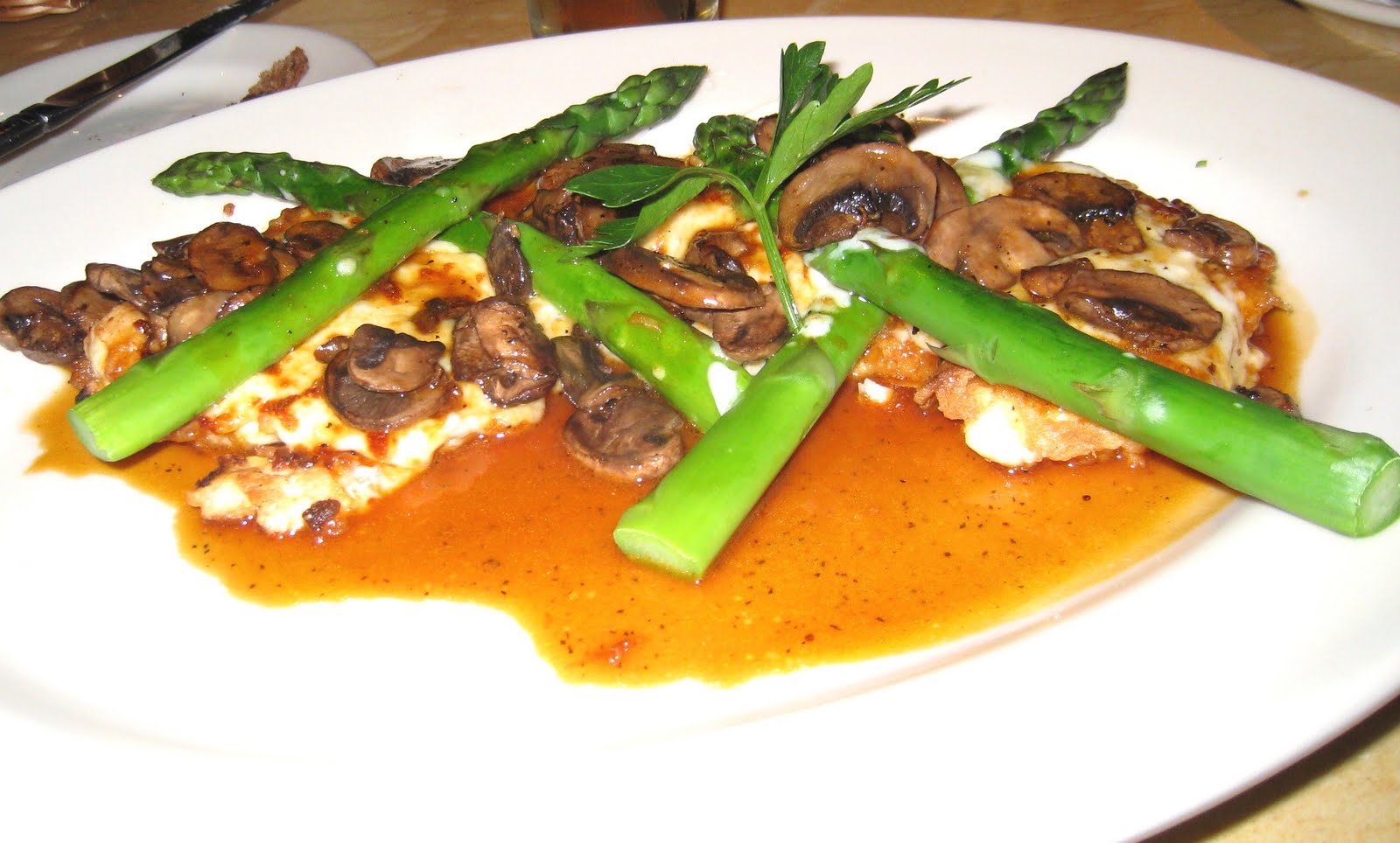 3 Tubby Tummys CHEESECAKE FACTORY NEWPORT BEACH