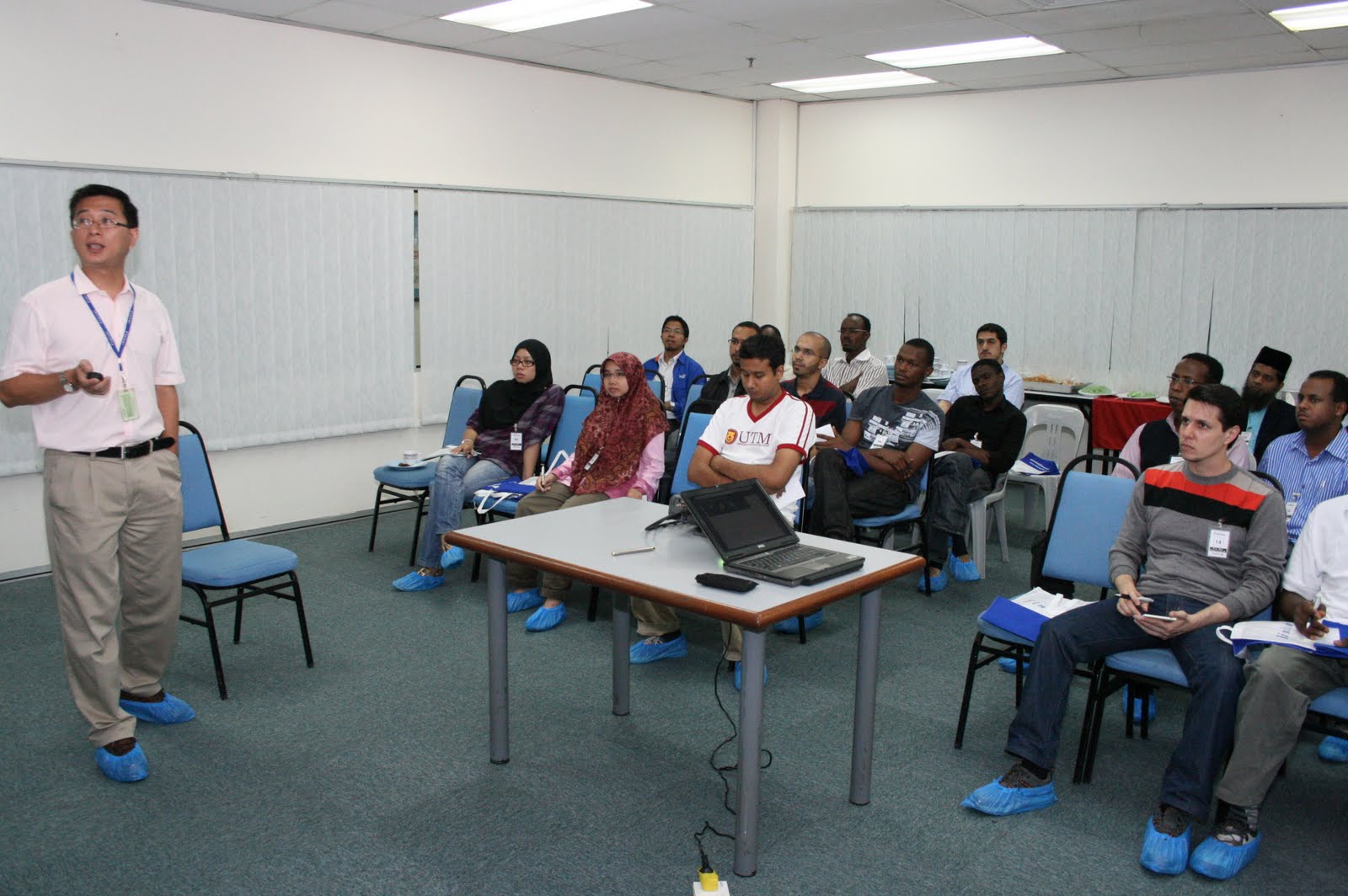 MET1333 - OPTICAL COMMUNICATION: Industrial Visit to Finisar Malaysia