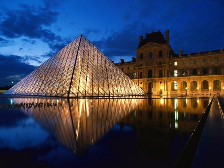 [1218038429_pyramid-at-louvre-museum-paris-france.jpg]