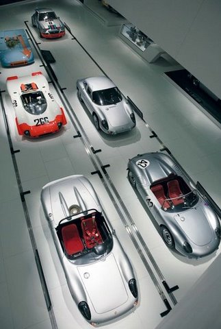 [Porsche+museum+flickzzz.com+006-732757.jpg]
