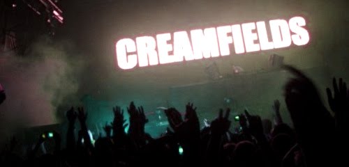 [creamfields+crowd.jpg]