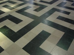 [Amiens-pavement-swastika.jpg]