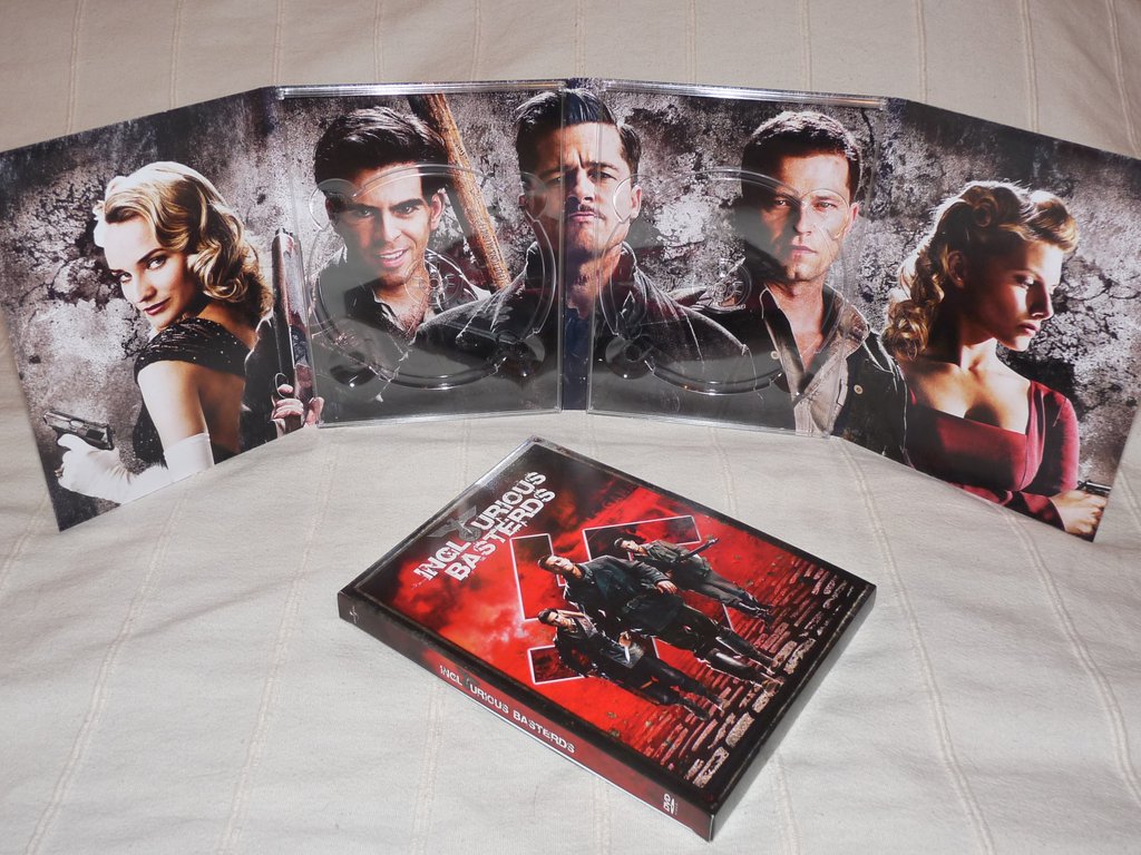 [inglourious_basterds_05.jpg]