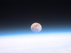 la luna desde el espacio