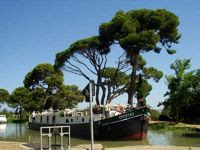 French Hotel Barge EMMA - Canal du Midi, Provence & Camargue France - Book with ParadiseConnections.com