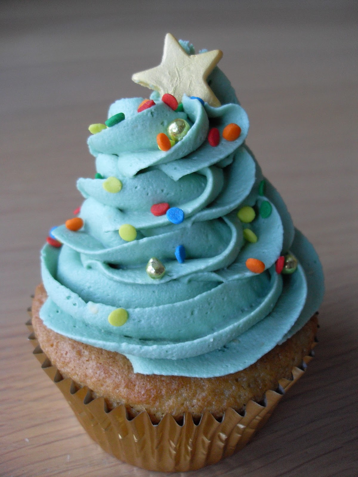 Christmas Tree Cupcakes