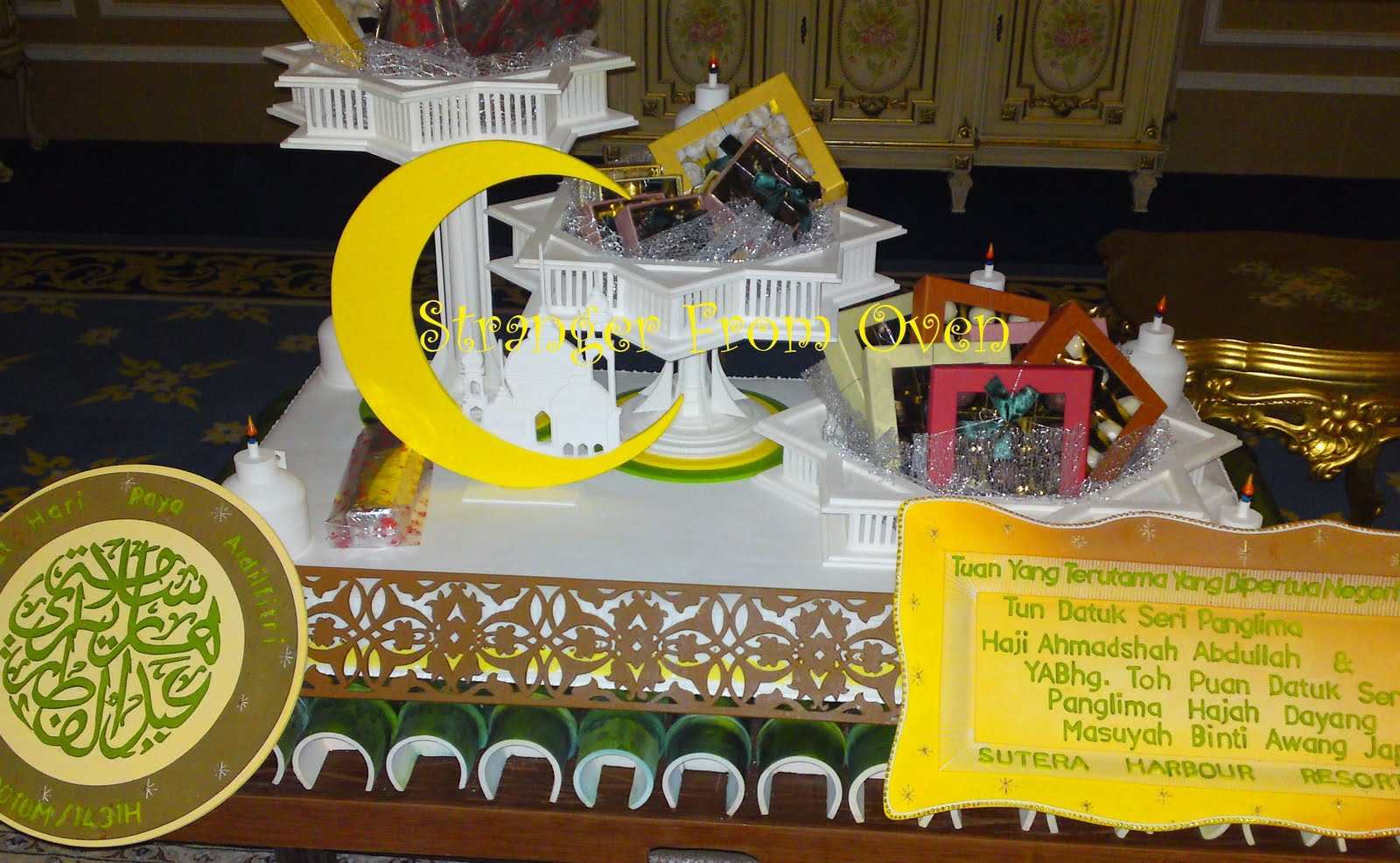 Stranger From Oven: Presentation Cake Hari Raya to TYT