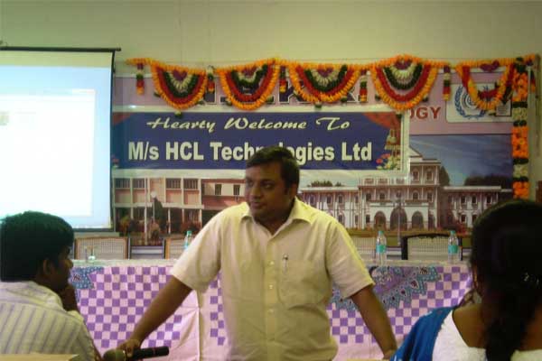 HCL CAMPUS 2011