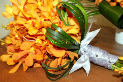 orchid+bouquet p - Jackie and Chris - August 14th 2010