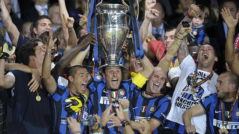 Фото: Футбол Лига Чемпионов УЕФА 2010