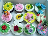 CLASS CUP CAKE FONDANT,BUTTER CREAM & GUMPASTE - RM 250