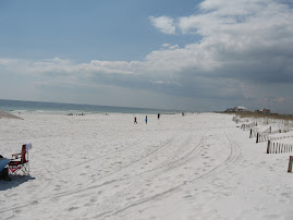 Big white sand beaches on the Emerald Coast