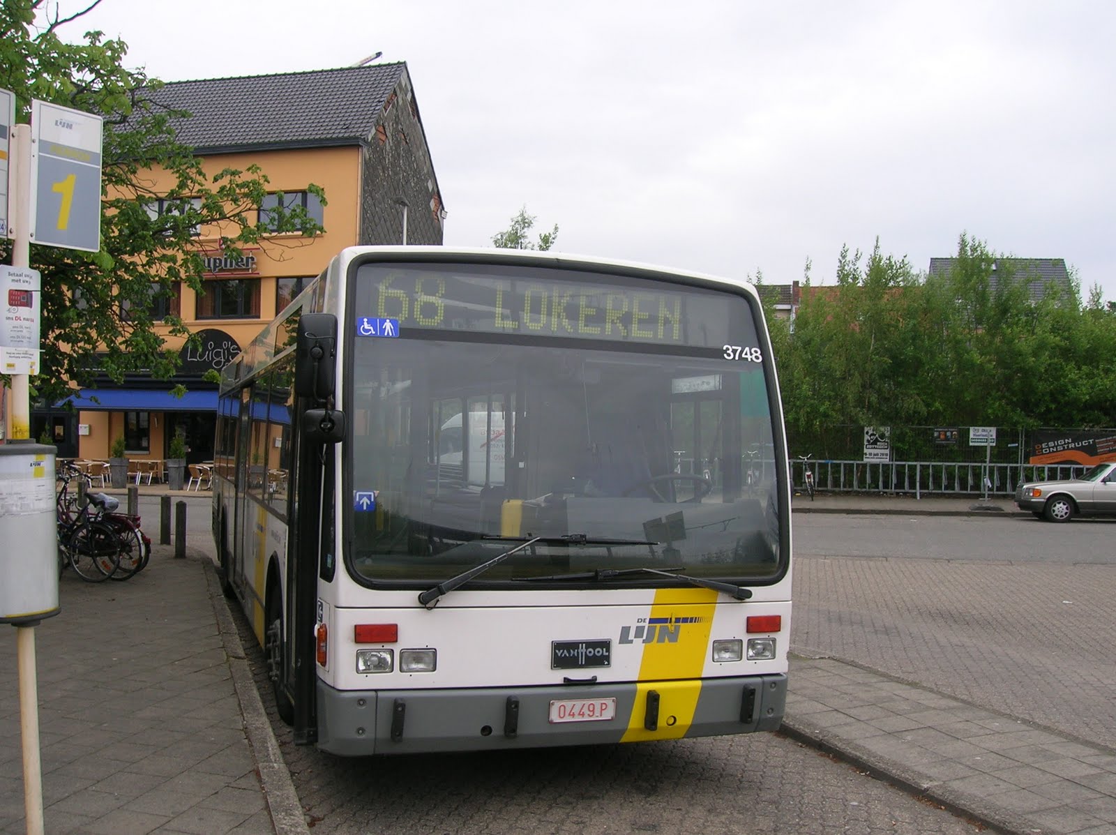 Dagelijkse bussen een maandag 21 juni en van 13u01-18u27