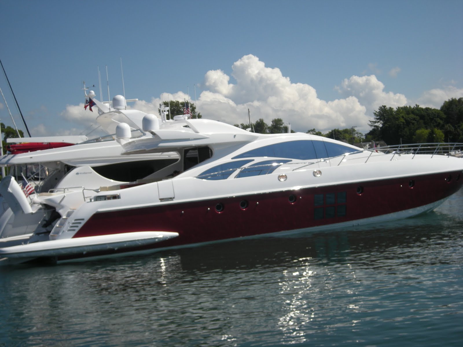 The Emerys SUMMER OF 2010 ON LAKE MICHIGAN The Amway Big Boats
