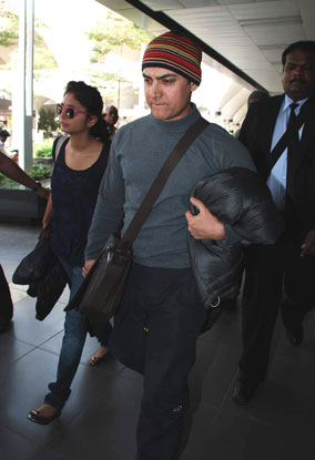 [aamir+kahn+with+his+wife+kiran+rao+(5).jpg]