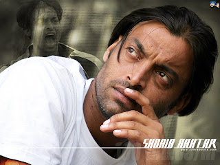 Pakistani Fast Bowler Shoaib Akhtar Hairstyle Pictures