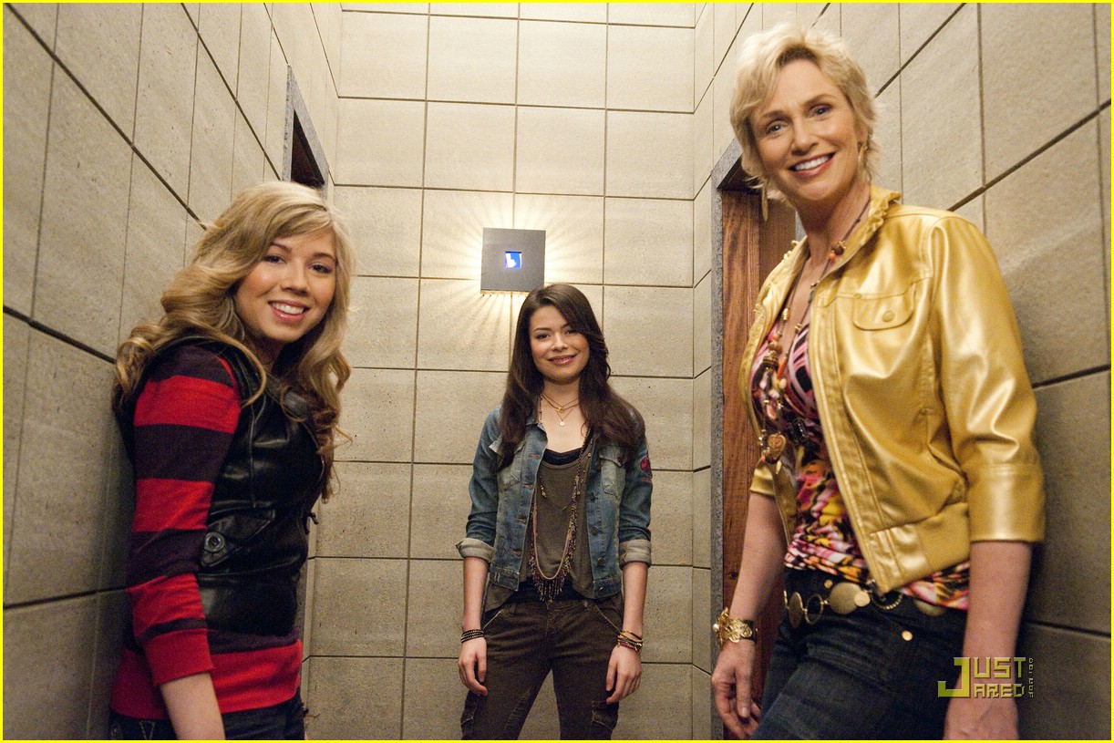 iCarly Photos: iSam's mom