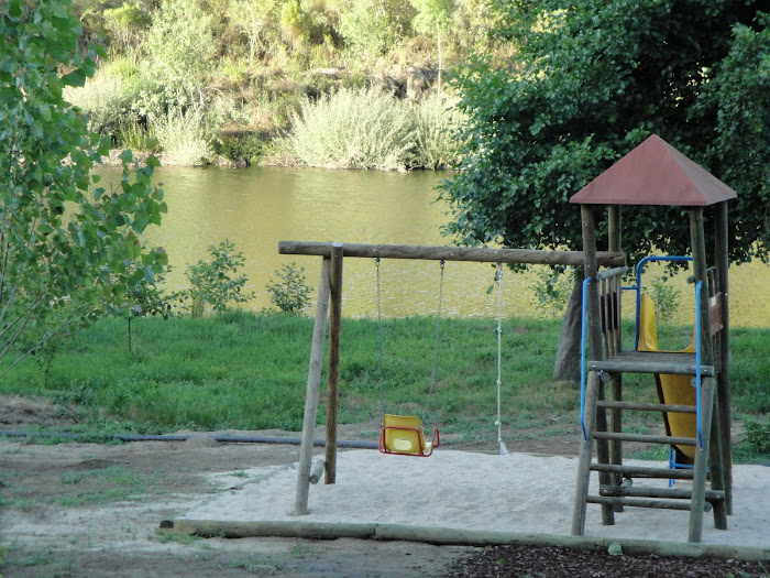 ESPAÇO. EM CAMBAS