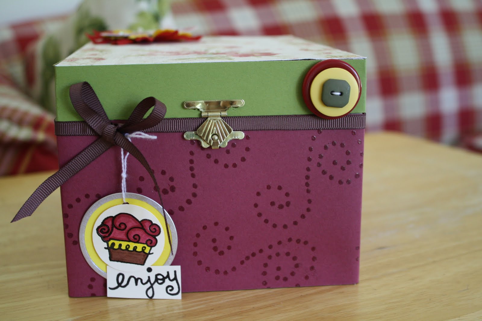 [Enjoy+Box+Front+QKDT.JPG]