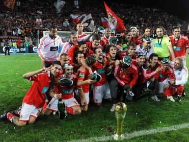 [benfica_vencedor_ta_a_da_liga.jpg]