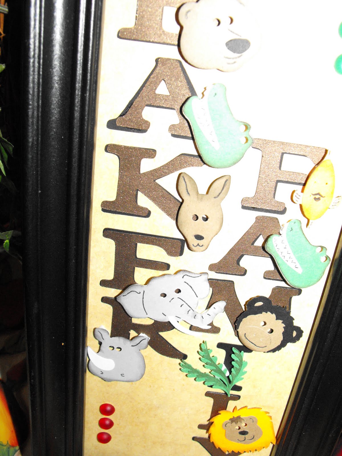 That'z Uneek: ANIMAL KINGDOM FAMILY FRAME