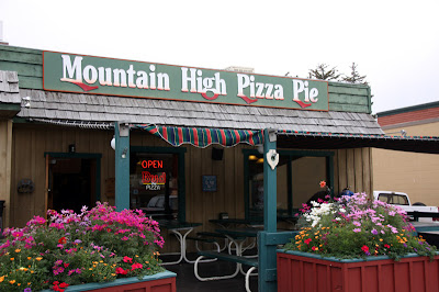 Mountain High Pizza Pie