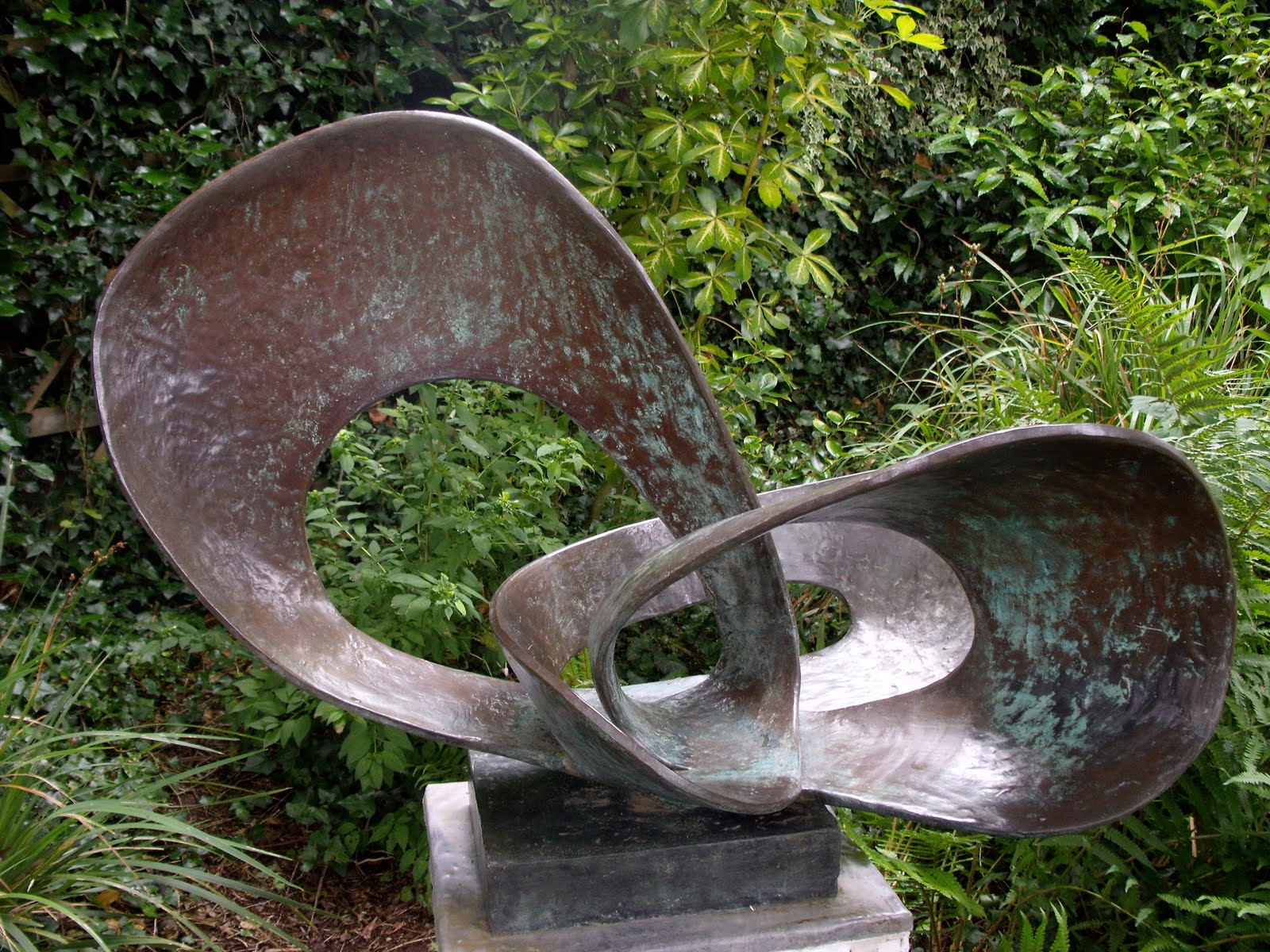 Carrie Etter The Barbara Hepworth Sculpture Garden, St Ives, Cornwall