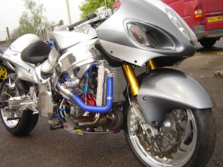The Ultimate Predator - 隼 Hayabusa: Big Cc Racing Turbo Busa
