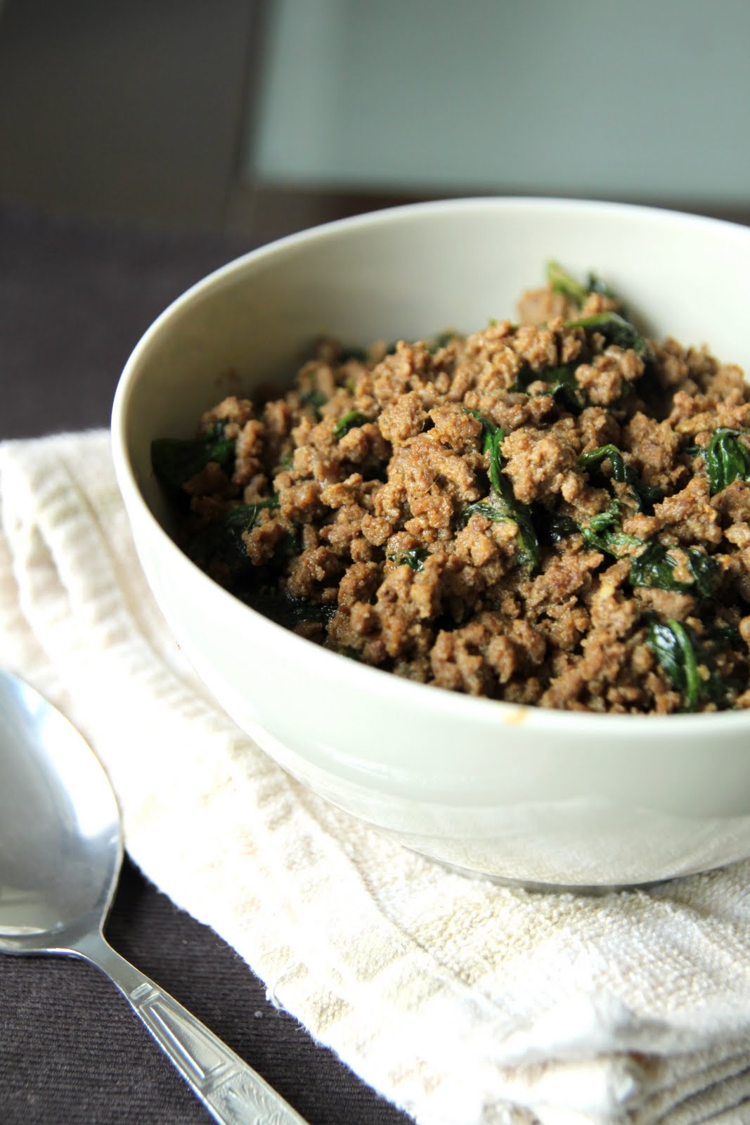 My Kitchen Antics: Wilted spinach and mince meat- ideal for bakes and wraps