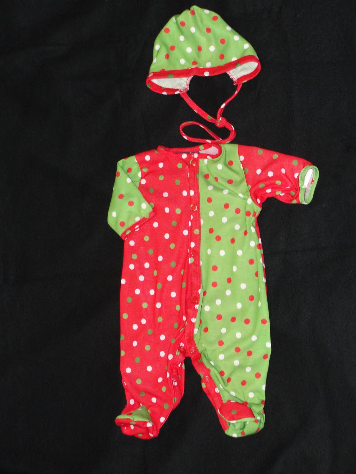 Itsy Bitsy Stitches SUPER BIG SALE!! 1/2 off Christmas PJ's & LSU PJ's