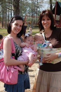 [TwoMamasnbabies2.jpg]