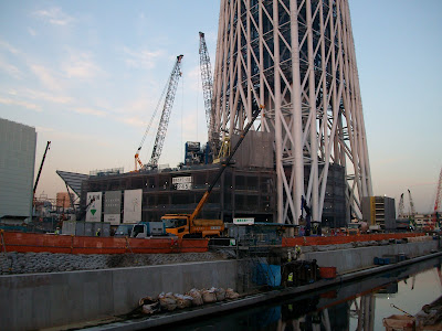 東武橋付近から見た西街区周辺の工事風景