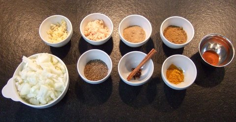 [Opening+Indian+spices.JPG]