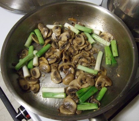 [Mushrooms+and+Scallions+in+pan.JPG]