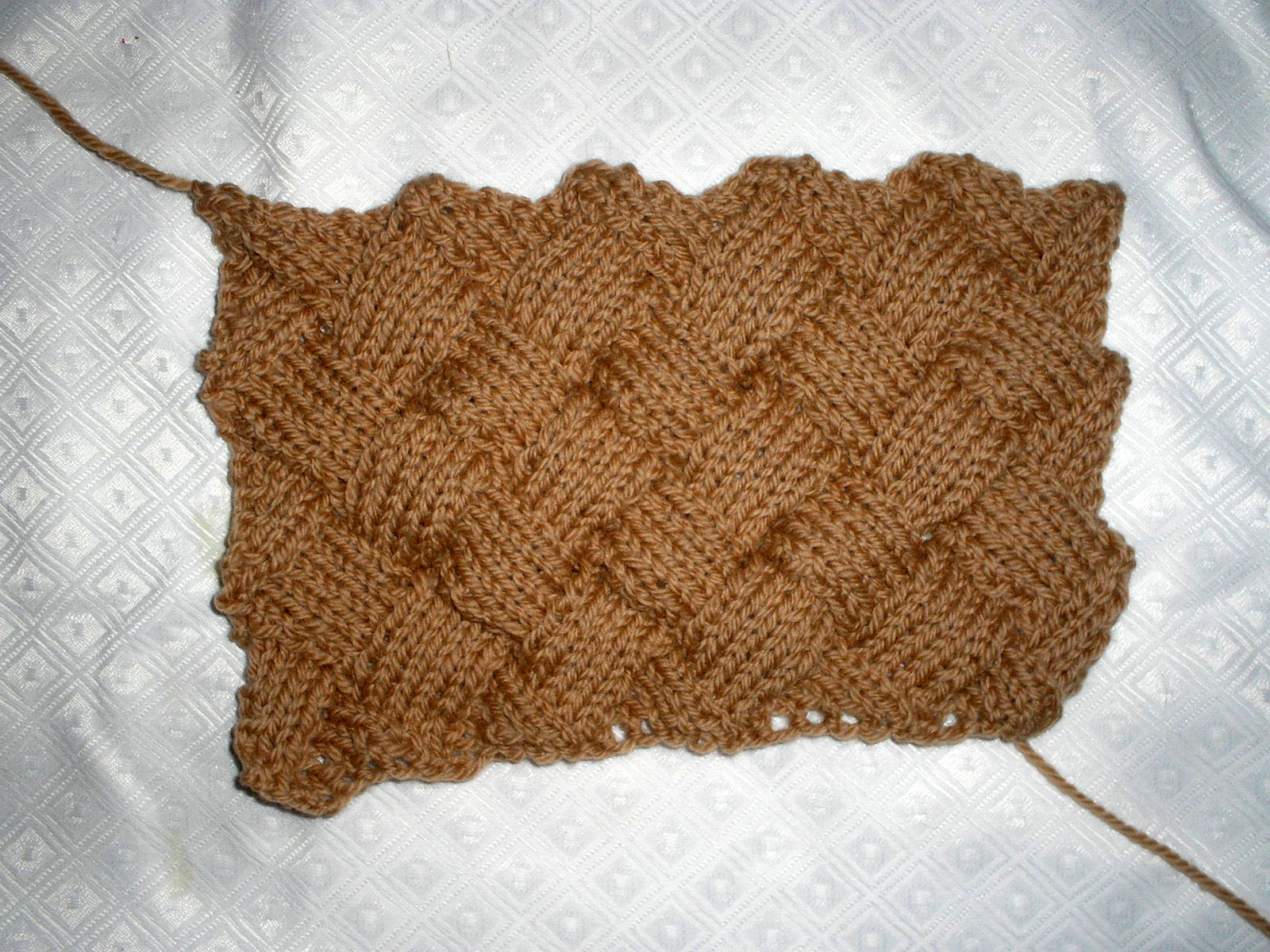 Free Entrelac Beret Knitting Pattern, source Lionbrand.com